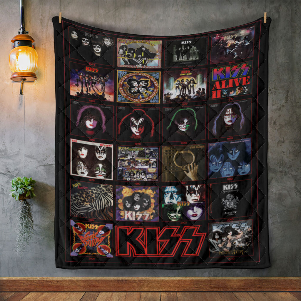 KISS Quilt Blanket - GNE 2243